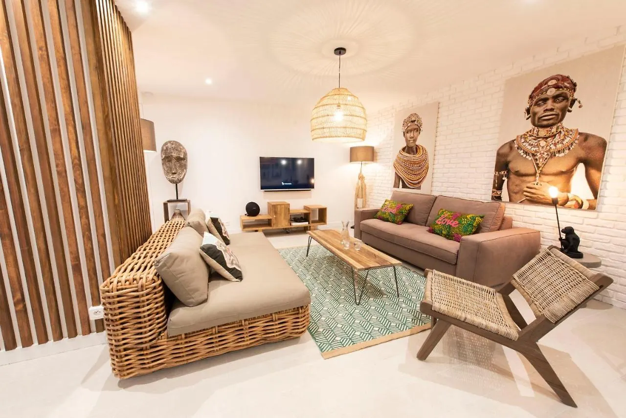 Out Of Africa Apartment Paris